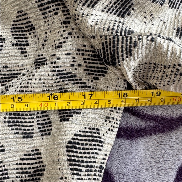 Lafayette 148 New York Chic Black and Cream Blazer size 4 - Picture 9 of 12